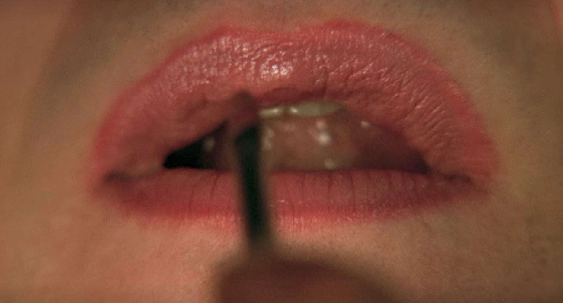 Gazing at the Trans Feminine Grotesque